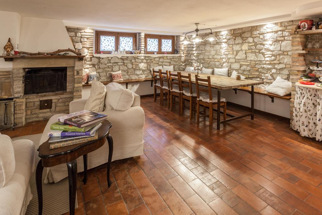 مبيت وإفطار Assisi Charme المظهر الخارجي الصورة